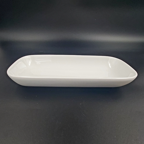 Classic Plate, 8-13/20''D x 4-7/20''W x 1-2/5''H, rectangular, porcelain, white